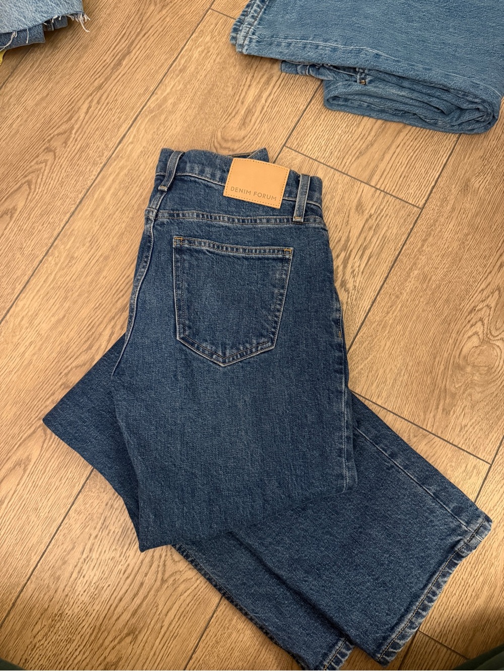 Denim Forum Nico Super Lo-Rise Straight Jean
